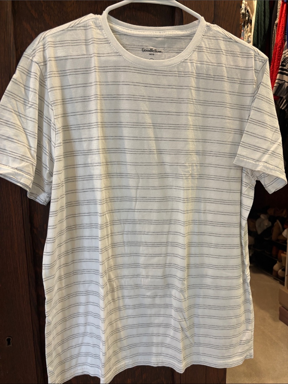 Men’s set of 3 Graphic Tees - Mario, Marvel - Picture 6 of 7